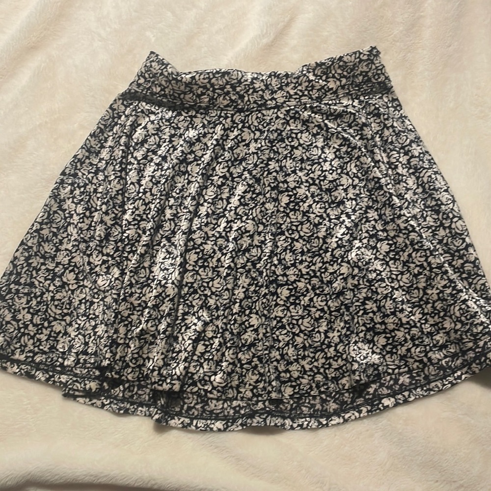 HOLLISTER floral velour circle skirt nwot
